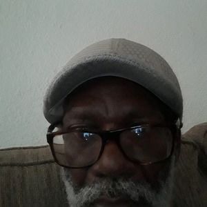 Meet your Posher, Ronald